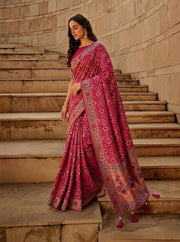 Women’s Printed Saree with Traditional Floral Pattern and Decorative Border