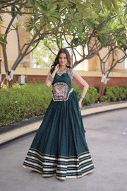 Women’s Embroidered Rayon Lehenga Choli Set,Traditional Indian Ethnic Wear
