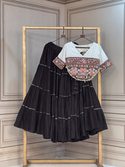 Women’s Navratri Lahenga Choli With Treditional Blouse
