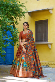 Women’s Printed Lehenga Choli Set with Floral Print Dupatta