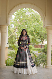 Women’s Kutchi Mirror Work Lehenga Choli With Kurti