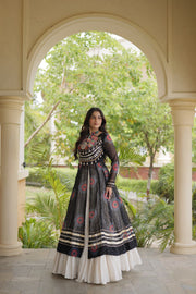 Women’s Kutchi Mirror Work Lehenga Choli With Kurti