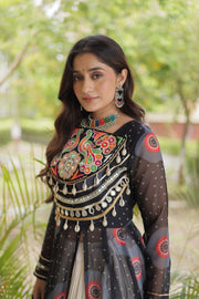 Women’s Kutchi Mirror Work Lehenga Choli With Kurti