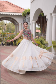 Women’s Lehenga Choli Set with Embroidered Blouse