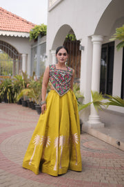 Women’s Lehenga Choli Set with Embroidered Blouse
