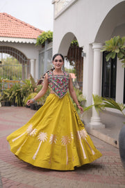 Women’s Lehenga Choli Set with Embroidered Blouse