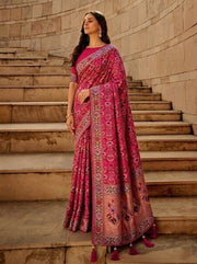 Women’s Printed Saree with Traditional Floral Pattern and Decorative Border