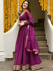 Women’s Bandhani Print Lehenga Choli with Dupatta