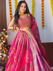 Women’s Pink Floral Printed  Lehenga Choli with Dupatta