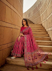 Women’s Printed Saree with Traditional Floral Pattern and Decorative Border