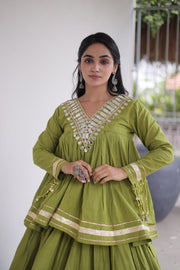 Women’s Lengha Choli with Embroidered Neckline