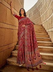 Women’s Printed Saree with Traditional Floral Pattern and Decorative Border