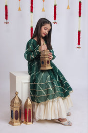 Girls Traditional Indian Lehenga Choli Set with Green Bandhani Printed Kurti